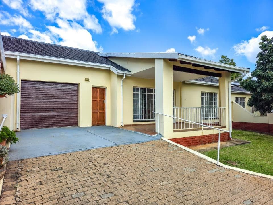 2 Bedroom House for sale in Theresapark