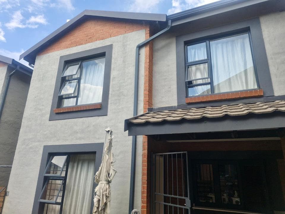 3 Bedroom Townhouse for sale in Terenure