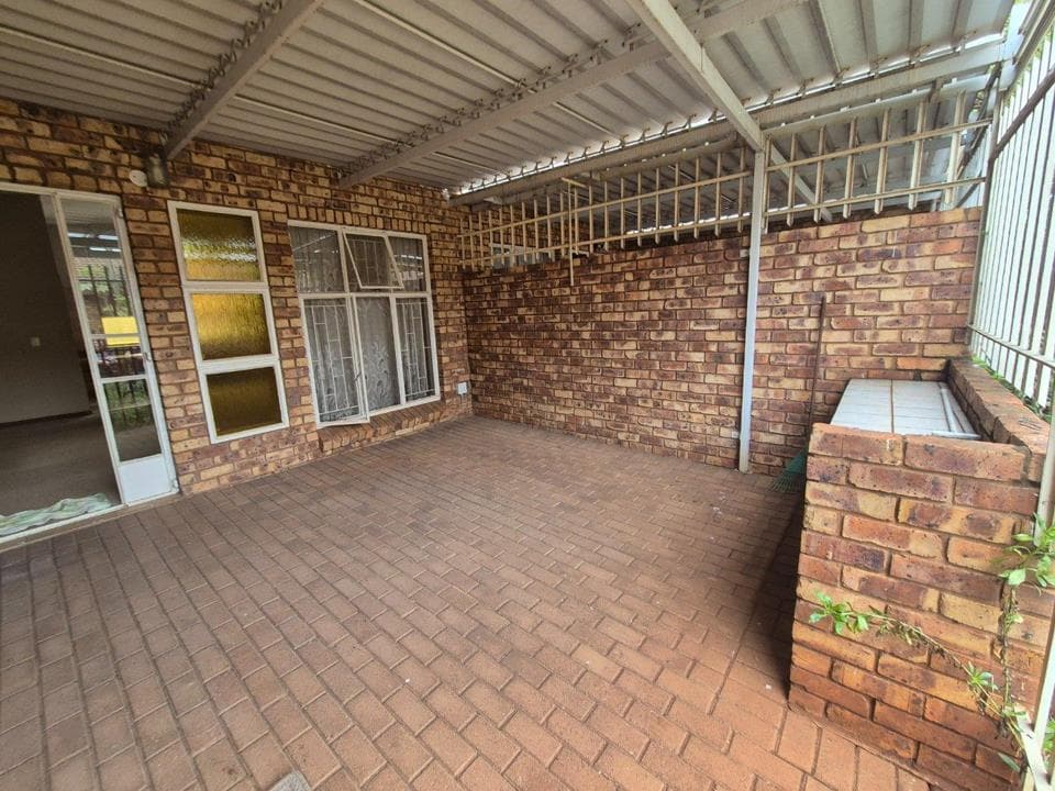 3 Bedroom Apartment / flat for sale in Clarina