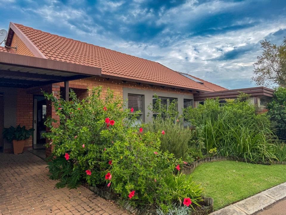 3 Bedroom Townhouse for sale in Montana Tuine